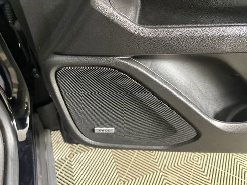 Used 2022 GMC Terrain SLT w/ Infotainment Package II image 29