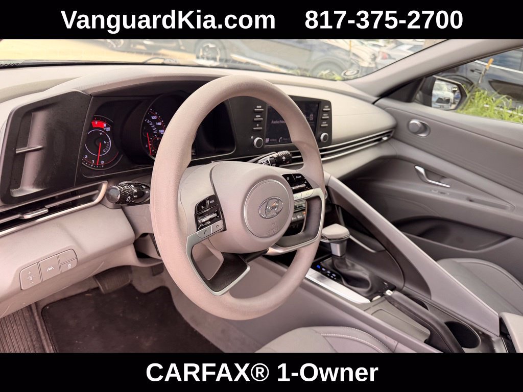 Used 2023 Hyundai Elantra SEL FWD image 14