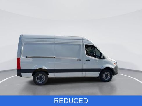 Used 2025 Mercedes-Benz Sprinter 2500 image 9