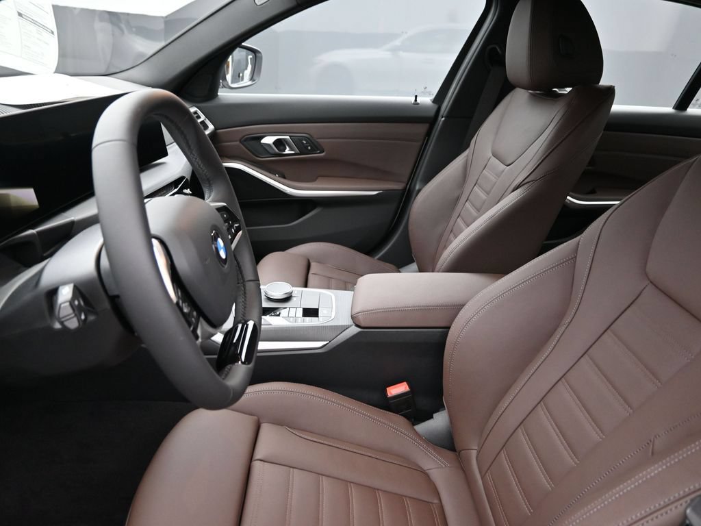 Used 2026 BMW 330i Sedan w/ Premium Package RWD image 12