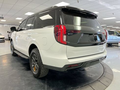 Used 2025 Ford Expedition Tremor AWD/4WD image 6