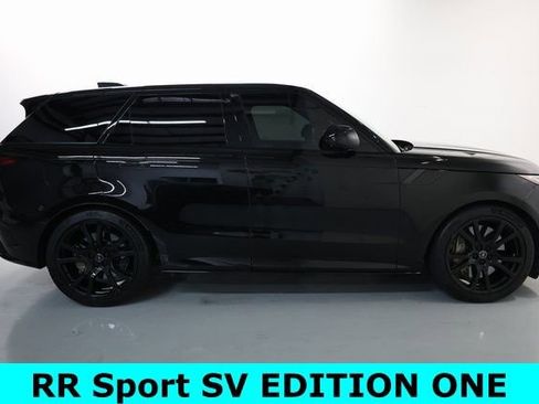 Used 2024 Land Rover Range Rover Sport AWD/4WD image 3
