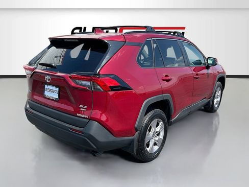 Used 2025 Toyota RAV4 XLE w/ Convenience Package AWD/4WD image 7