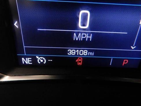 Used 2024 GMC Terrain SLE image 46