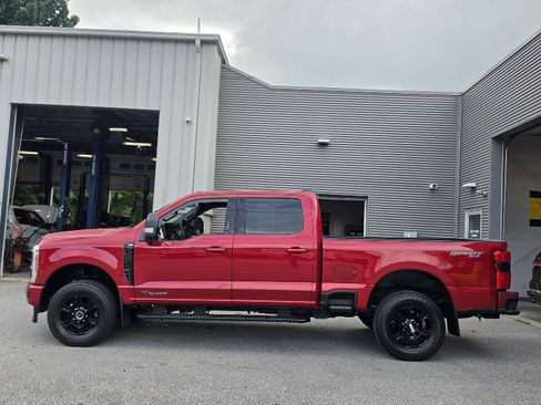 Used 2024 Ford F350 XLT w/ XLT Premium Package AWD/4WD image 7