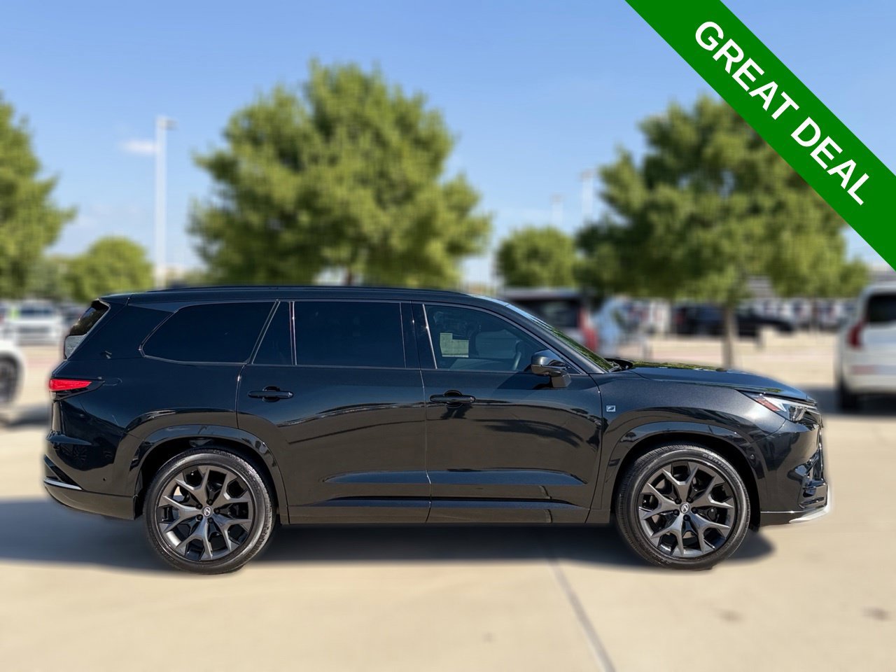 Used 2026 Lexus TX 500h AWD w/ Technology Package image 8