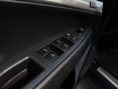 Used 2012 INFINITI G37 x Sedan w/ Premium Pkg AWD/4WD image 19