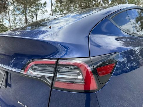 Used 2024 Tesla Model Y Long Range image 11