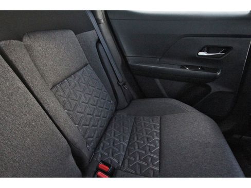 Certified 2025 Nissan Kicks SV image 15