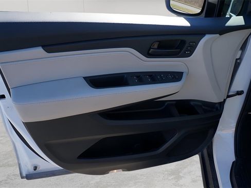 Certified 2025 Honda Odyssey EX-L image 16