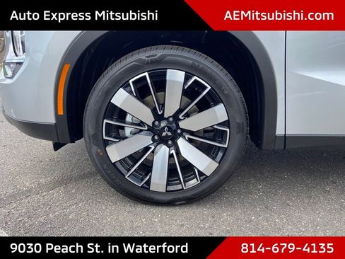 New 2026 Mitsubishi Outlander SEL AWD/4WD image 8