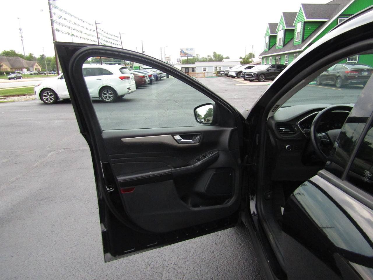 Used 2021 Ford Escape SEL FWD image 11