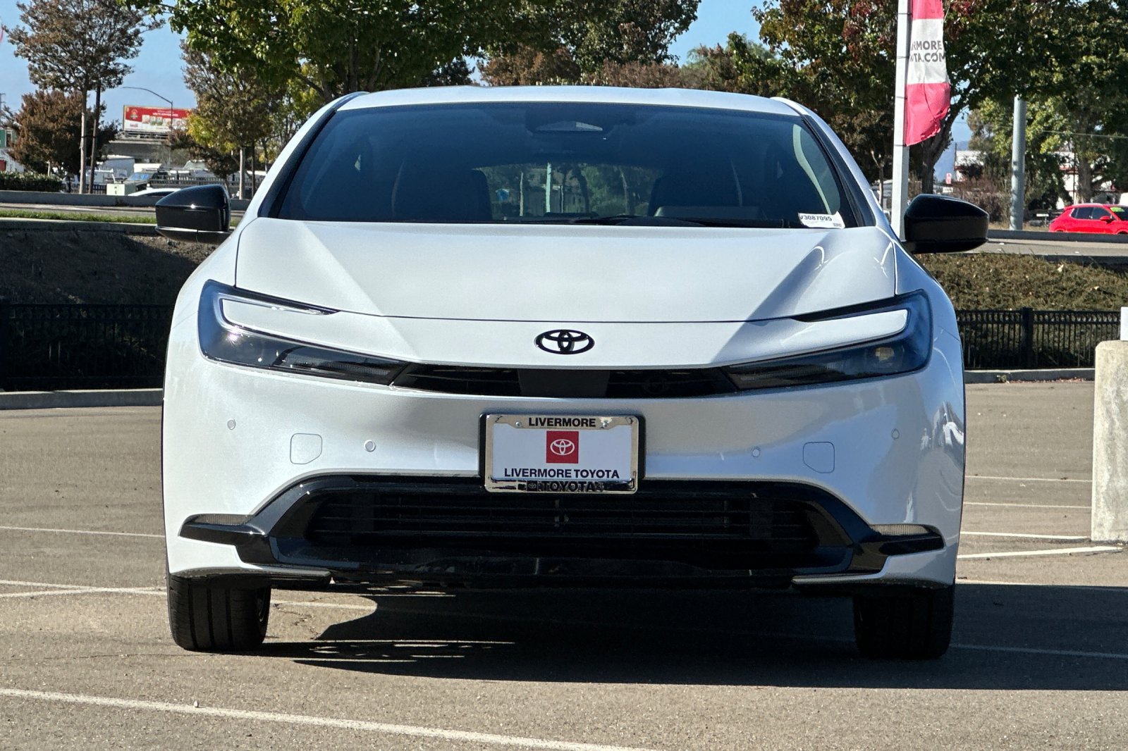 New 2027 Toyota Prius Plug-In Hybrid FWD image 8
