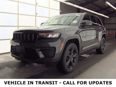 Used 2024 Jeep Grand Cherokee Altitude