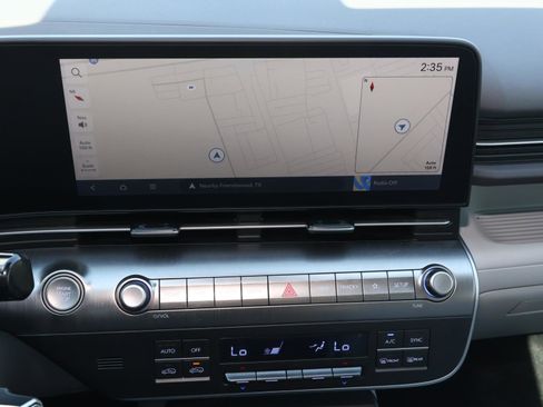 Used 2025 Hyundai Kona SEL image 24