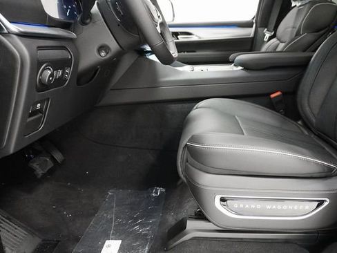 Used 2023 Jeep Grand Wagoneer Series II image 13