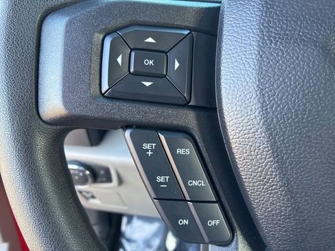 Used 2020 Ford F150 XLT image 33