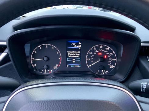 Used 2024 Toyota Corolla SE image 24