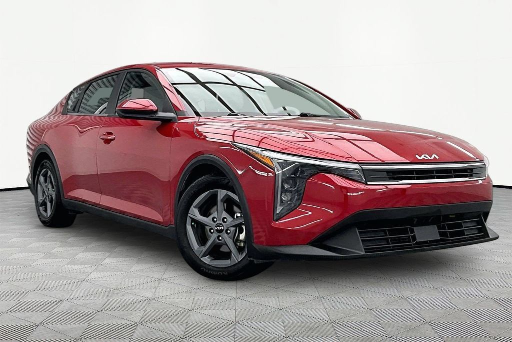 Used 2025 Kia K4 FWD image 12