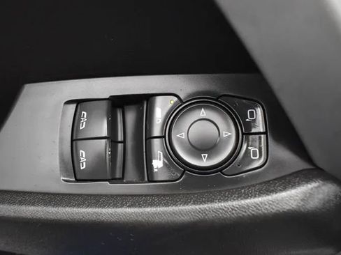 Used 2023 Chevrolet Camaro LT RWD image 18