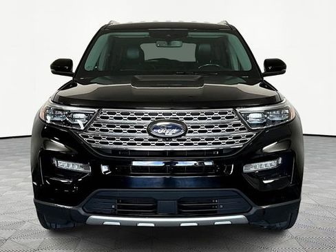 Used 2022 Ford Explorer Limited w/ Equipment Group 301A image 3
