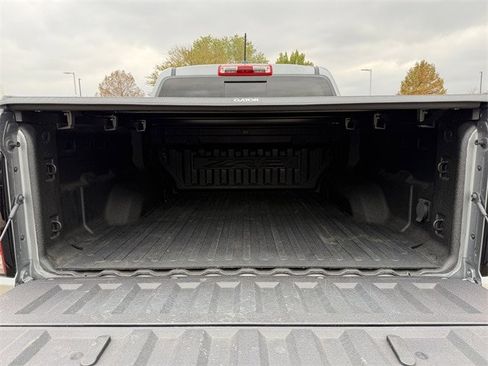 Used 2024 Chevrolet Colorado ZR2 w/ Technology Package image 32