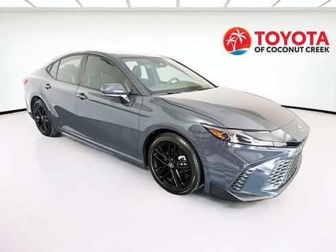 Used 2025 Toyota Camry SE w/ Multimedia Upgrade Package FWD image 1