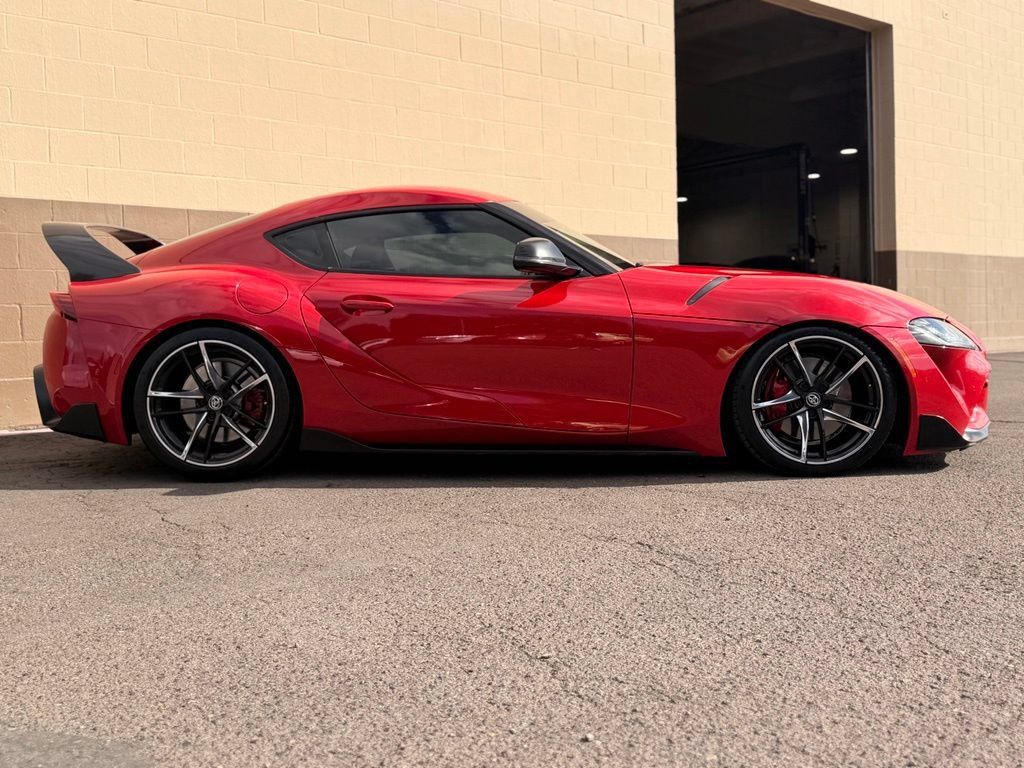 Used 2020 Toyota Supra RWD image 4