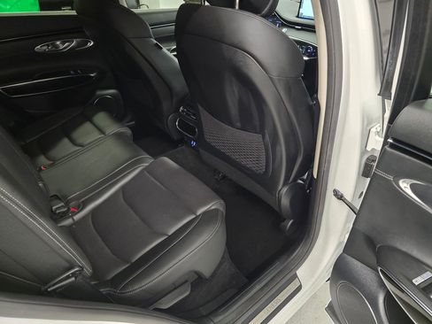 Used 2025 Genesis GV70 2.5T image 31