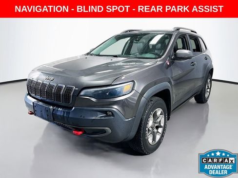 Used 2019 Jeep Cherokee Trailhawk w/ Cold Weather Group image 2