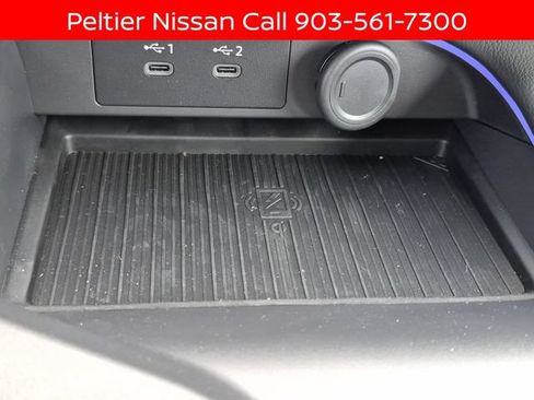 New 2026 Nissan Sentra SR w/ SR Premium Package FWD image 23