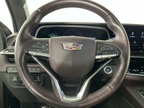Used 2022 Cadillac Escalade Sport Platinum w/ LPO, ONYX Package AWD/4WD image 17