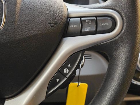 Used 2013 Honda Insight LX image 24