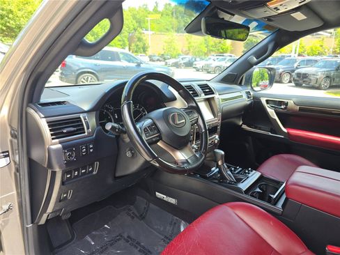Used 2021 Lexus GX 460 Luxury w/ Accessory Package AWD/4WD image 22