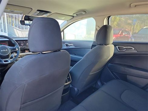 Used 2023 Kia Sportage LX image 28