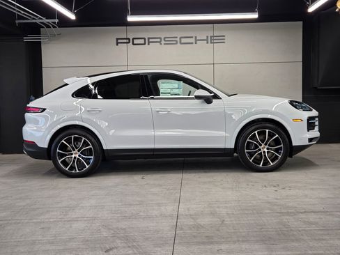 New 2026 Porsche Cayenne Coupe AWD/4WD image 27