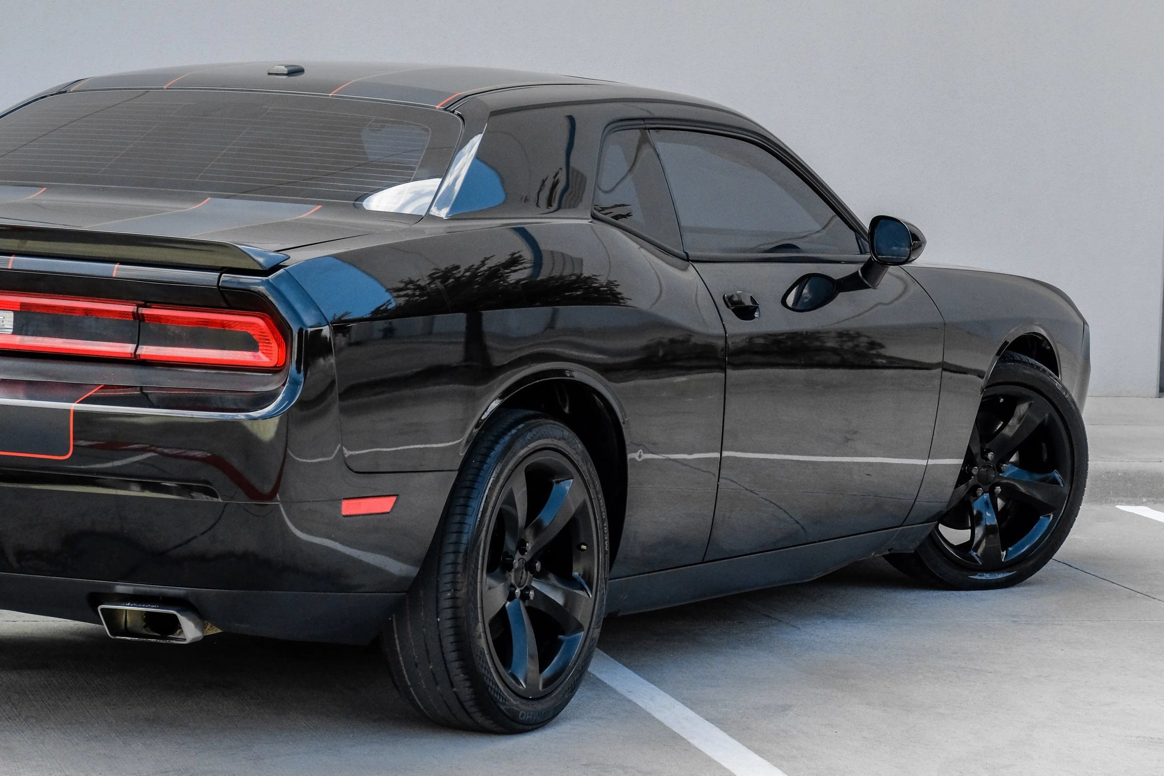 Used 2013 Dodge Challenger R/T w/ Blacktop Pkg RWD image 14