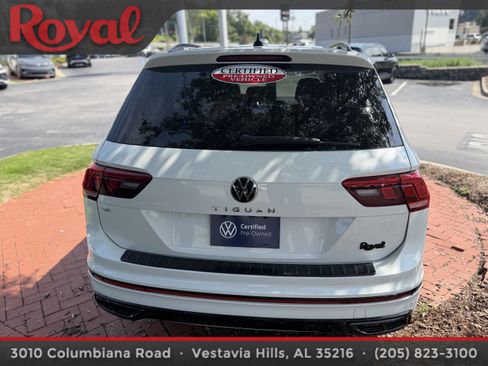 Used 2023 Volkswagen Tiguan SE R-Line FWD image 5