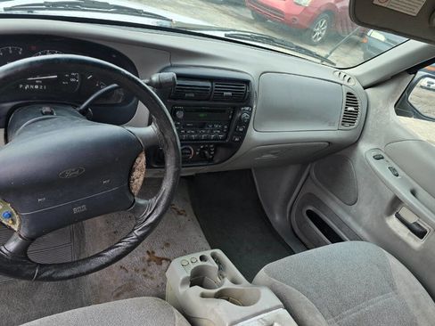 Used 1999 Ford Explorer Sport image 8