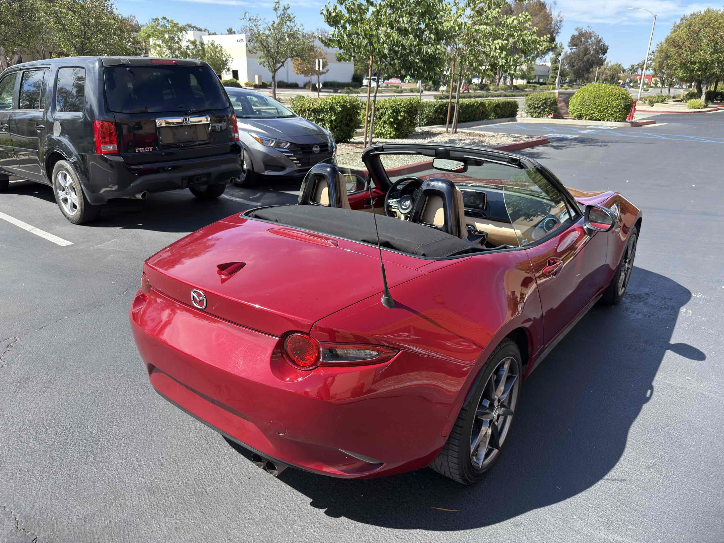 Used 2016 MAZDA MX-5 Miata Grand Touring RWD image 13