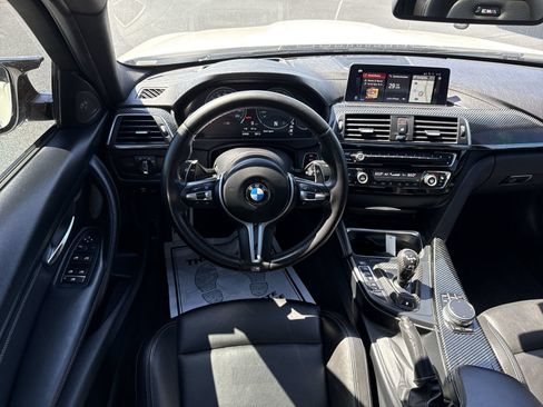 Used 2018 BMW M3 RWD image 16