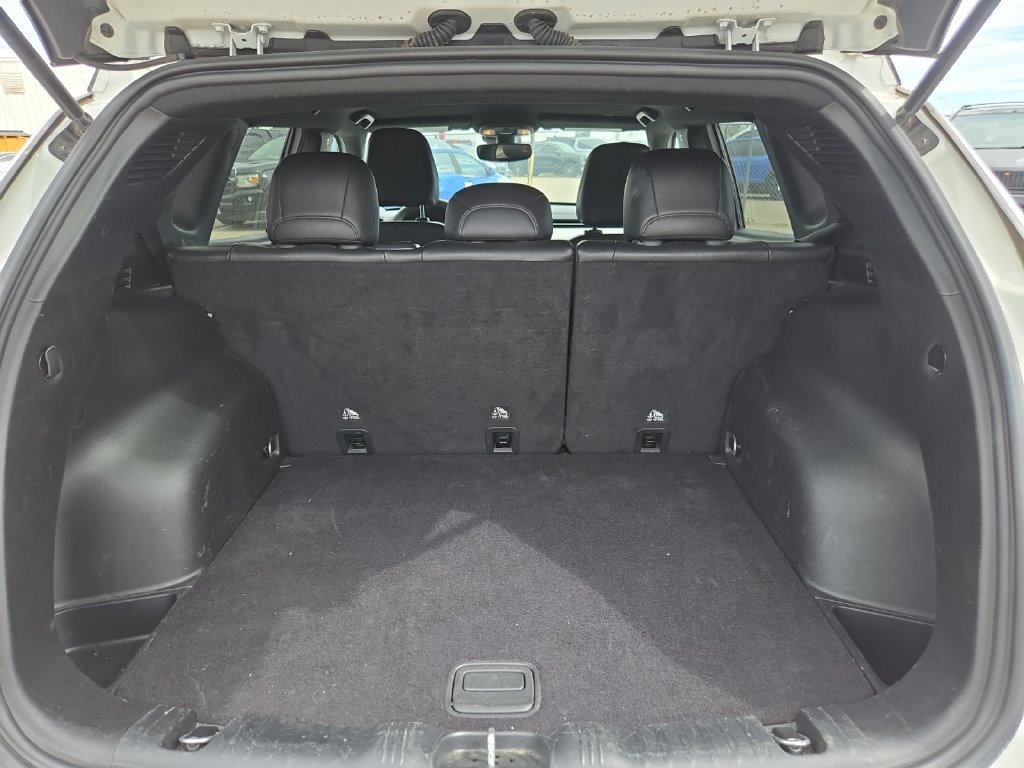 Used 2024 Jeep Compass Limited AWD/4WD image 17