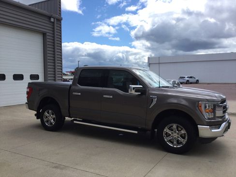 Used 2022 Ford F150 Lariat image 4