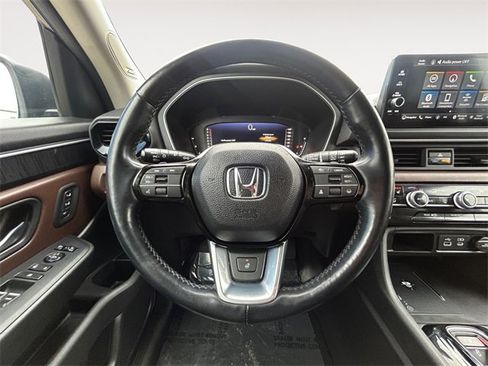 Used 2023 Honda Pilot Elite image 12