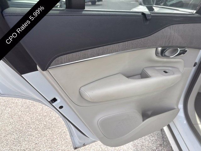 Certified 2025 Volvo XC90 T8 Ultra w/ Protection Package Premier AWD/4WD image 17