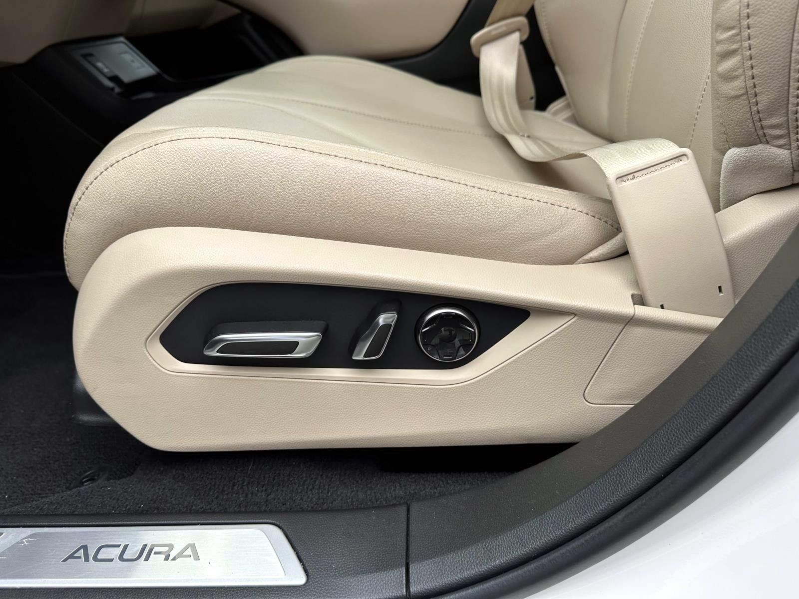Used 2023 Acura RDX AWD image 11