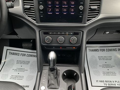 Used 2018 Volkswagen Atlas SE AWD/4WD image 17