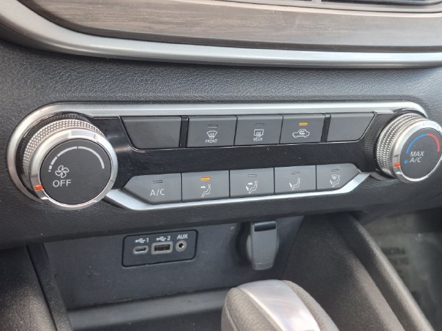 Used 2025 Nissan Altima 2.5 SV AWD/4WD image 18