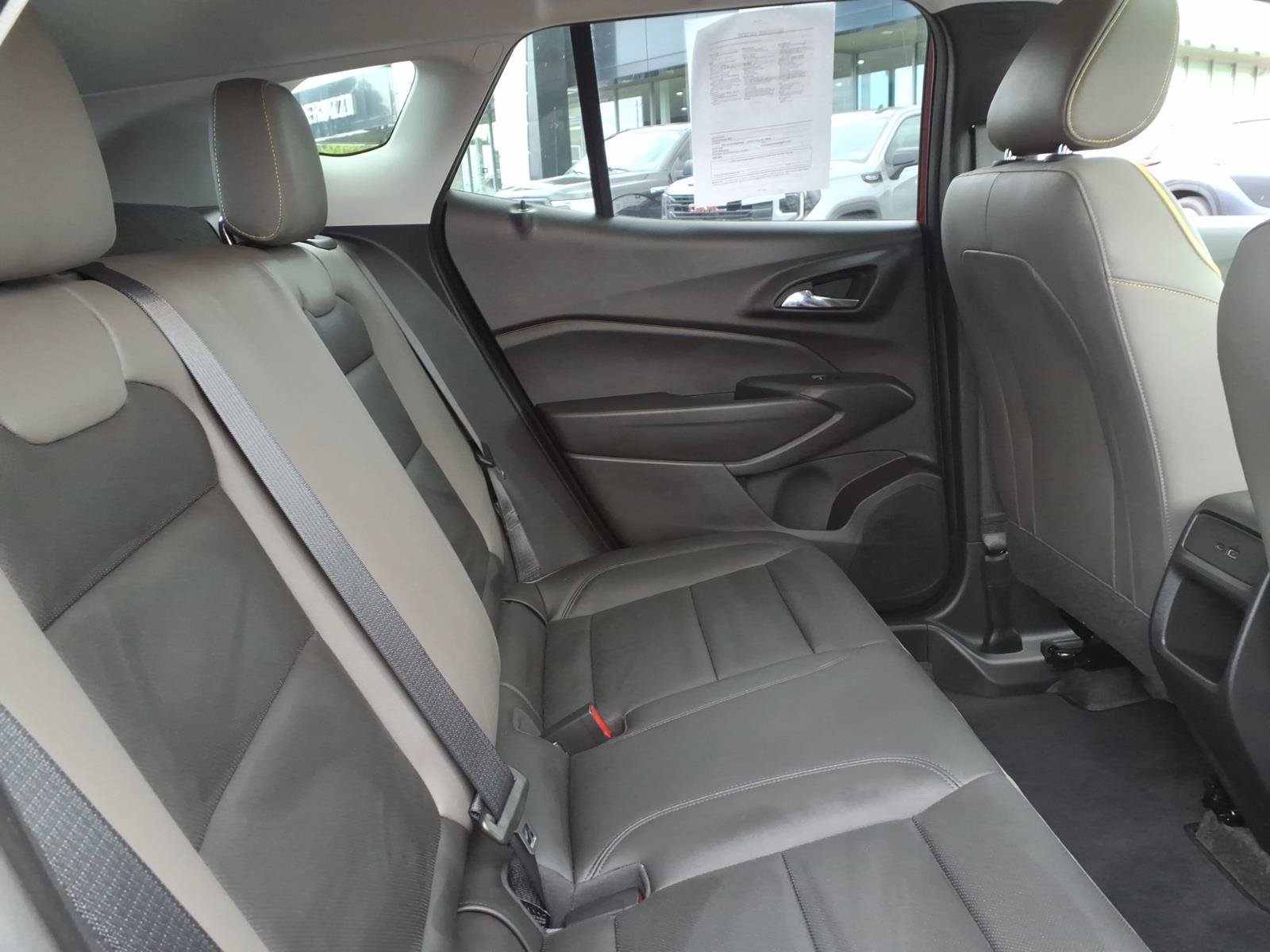 Used 2024 Chevrolet Trax ACTIV w/ Sunroof Package FWD image 15