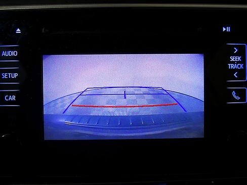 Used 2019 Toyota Corolla SE image 25